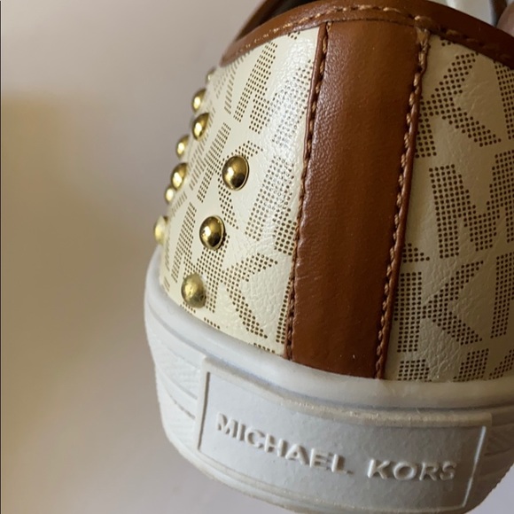 Michael Kors shoes - Picture 9 of 15